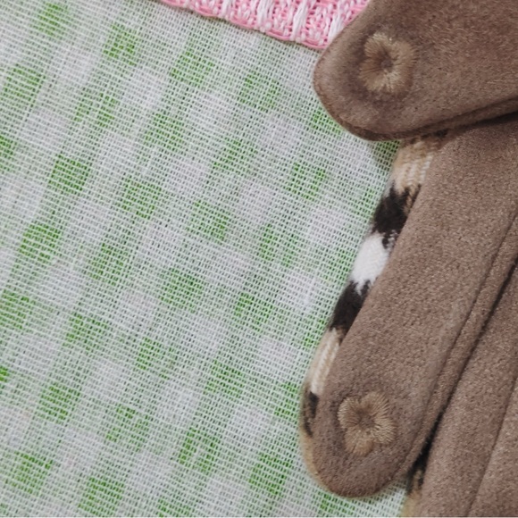 Burberry Checkered Fur-Trimmed Gloves - Picture 6 of 8